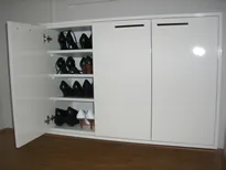 Garderobe mit integrierter Sitzbank
